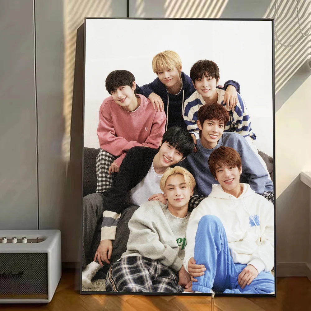 ENHYPEN Stylish K-Pop Star Wall Art