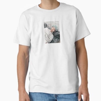 Alternative view of Jungwon T-shirt