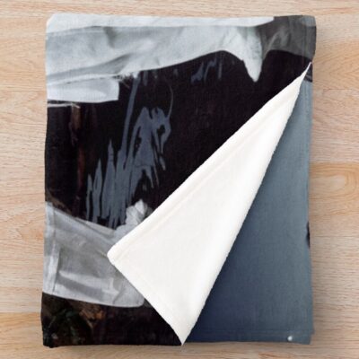 Alternative view of En Kpop Throw Blanket