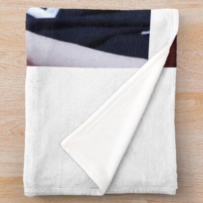 Alternative view of New Sunoo Throw Blanket